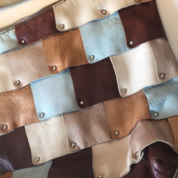 - B. Makowsky Vintage Leather Patchwork Large Bag. P/A1021/ - Picture 5 of 14